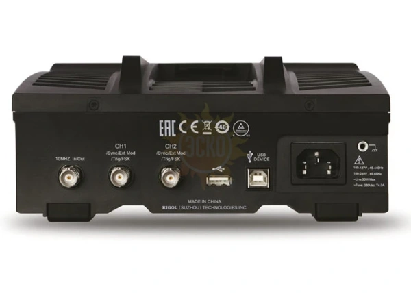 Фото DG972 - универсальный генератор сигналов