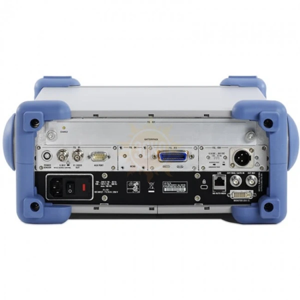 Фото FSL3 — переносной анализатор спектра (со следящим генератором)