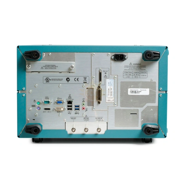 Фото Tektronix серии DPO/MSO70000C до 33 ГГц