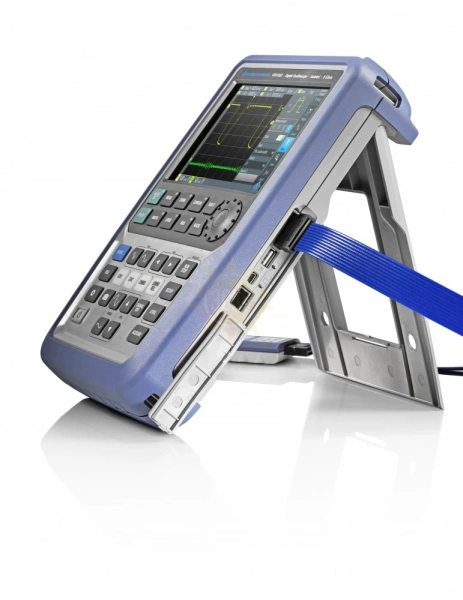 Фото RTH1004 — портативный осциллограф базовая модель 60МГц